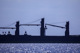 Fraktfartyg Mostphotos